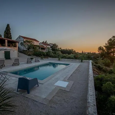 Дом отдыха Family Friendly House With A Swimming Pool Bobovisca, Brac - 21663