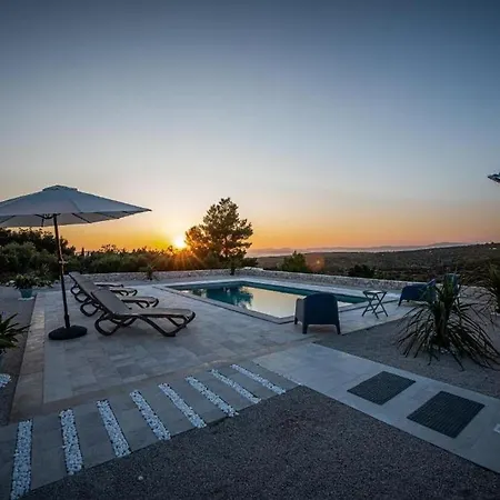 Family Friendly House With A Swimming Pool Bobovisca, Brac - 21663 Дом отдыха Ложишча